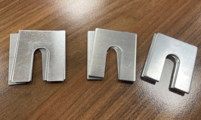 Steel Body Shims Bright Zinc Finish – 1/16 Thick, 3/8 Slot, 1 1/4 X 1 1/8 – 100 Pack