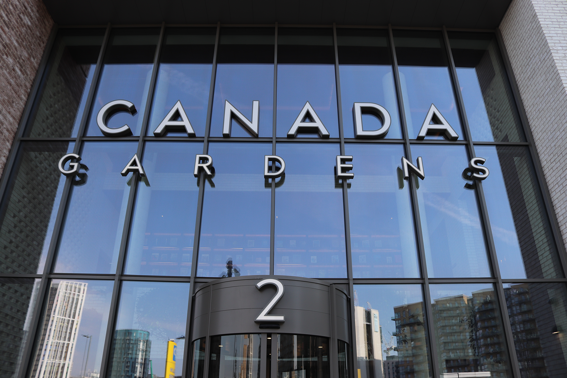 Finsih Arc Canada Gardens Case Study